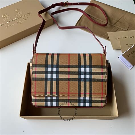họa tiết burberry